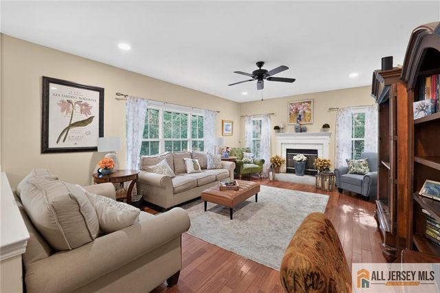 101 Cardinal Drive, Jackson, NJ 08527