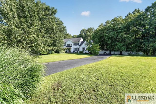 101 Cardinal Drive, Jackson, NJ 08527