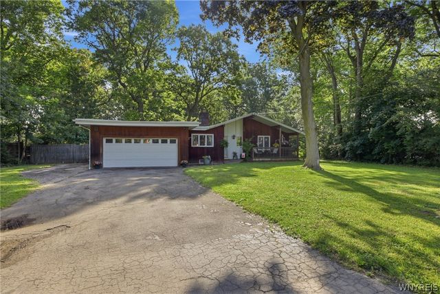 5039 Bronson Drive, Lewiston, NY 14092