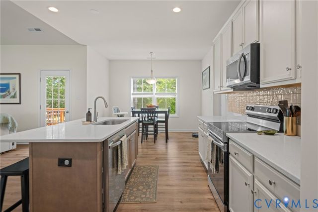 4325 Poplar Village Dr, Chester, VA 23831