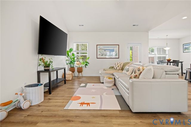 4325 Poplar Village Dr, Chester, VA 23831