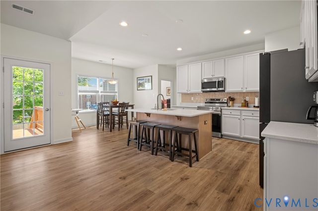 4325 Poplar Village Dr, Chester, VA 23831