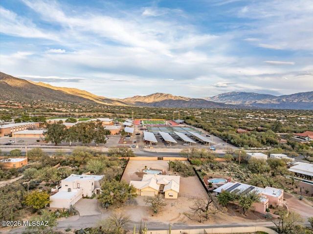 4940 N Castle Ridge Road, Tucson, AZ 85749