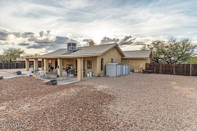 4940 N Castle Ridge Road, Tucson, AZ 85749