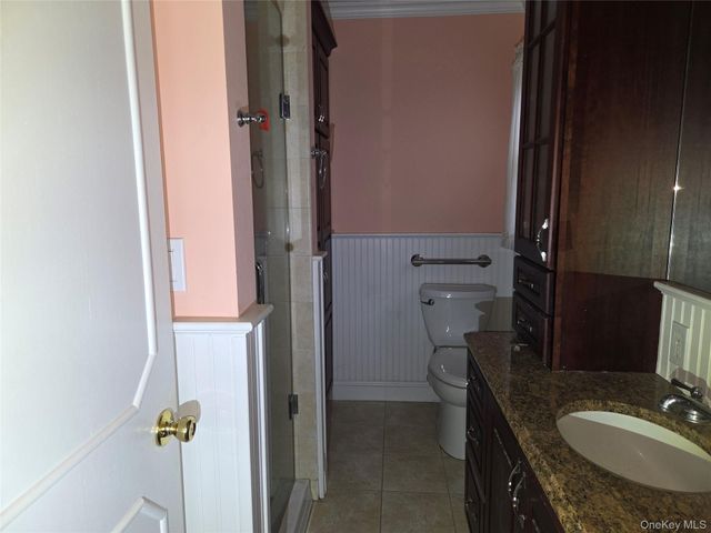 38 Amherst Court, Huntington, NY 11743