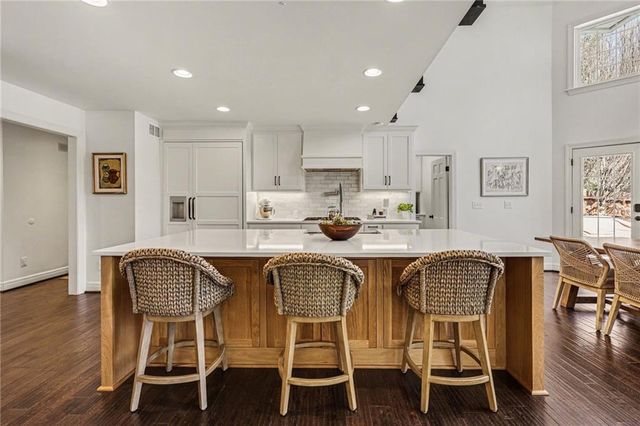 5413 Neosho Lane, Fairway, KS 66205