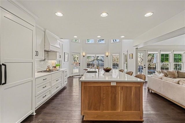 5413 Neosho Lane, Fairway, KS 66205