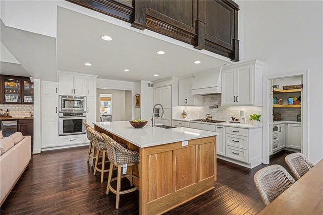 5413 Neosho Lane, Fairway, KS 66205