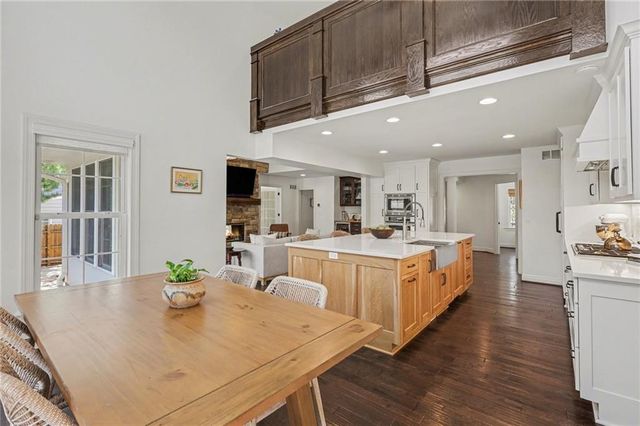 5413 Neosho Lane, Fairway, KS 66205