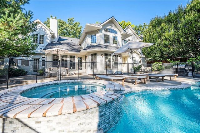 5413 Neosho Lane, Fairway, KS 66205