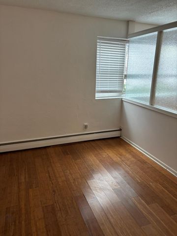 415 Ridgewood Avenue 3, Minneapolis, MN 55403