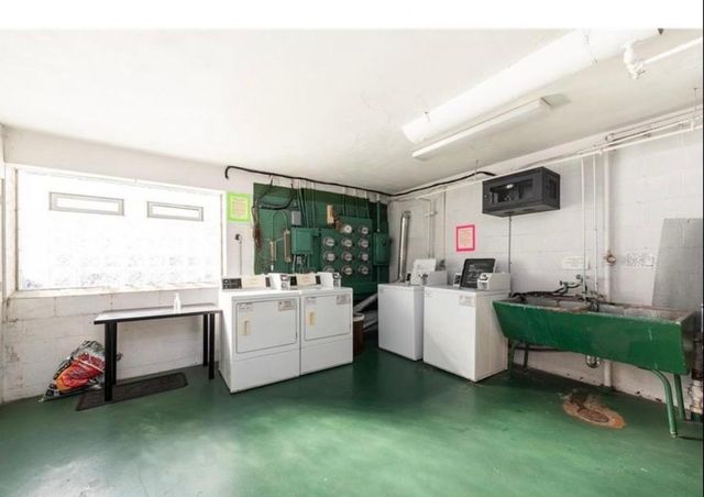 415 Ridgewood Avenue 3, Minneapolis, MN 55403