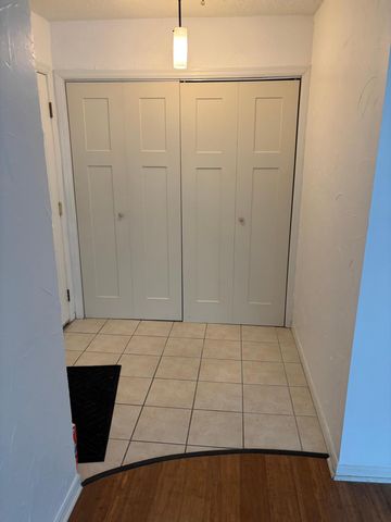 415 Ridgewood Avenue 3, Minneapolis, MN 55403