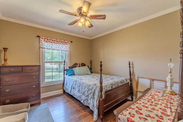 1157 GILCHRIST STANTONVILLE RD, Adamsville, TN 38310