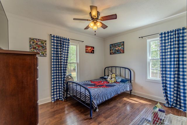 1157 GILCHRIST STANTONVILLE RD, Adamsville, TN 38310