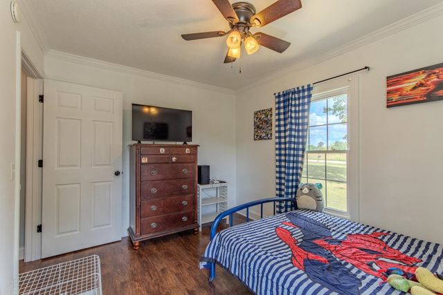 1157 GILCHRIST STANTONVILLE RD, Adamsville, TN 38310