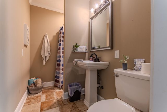 1157 GILCHRIST STANTONVILLE RD, Adamsville, TN 38310