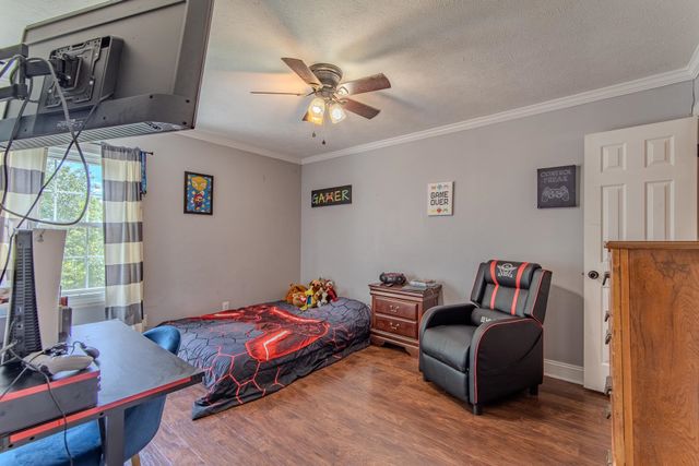 1157 GILCHRIST STANTONVILLE RD, Adamsville, TN 38310