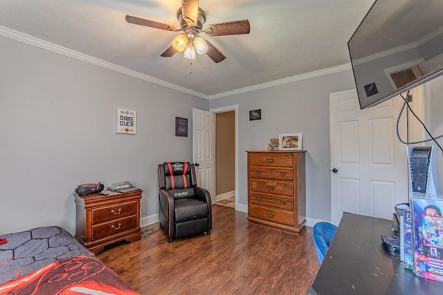 1157 GILCHRIST STANTONVILLE RD, Adamsville, TN 38310