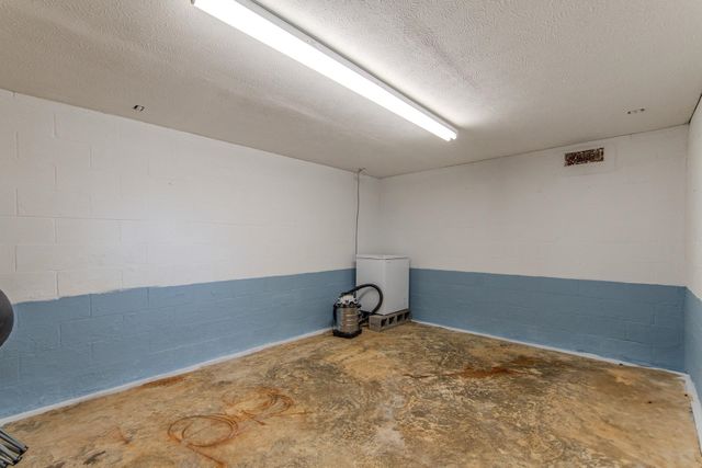 1157 GILCHRIST STANTONVILLE RD, Adamsville, TN 38310