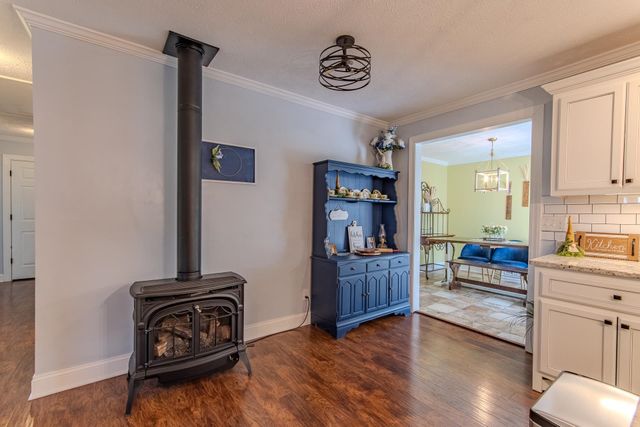 1157 GILCHRIST STANTONVILLE RD, Adamsville, TN 38310