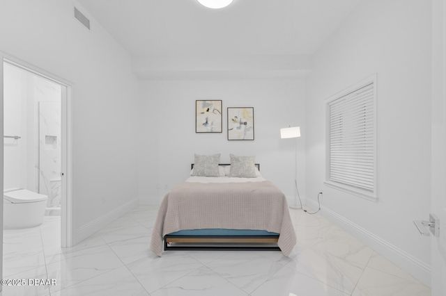 200 Ocean Crest Dr Apt 1111, Palm Coast, FL 32137