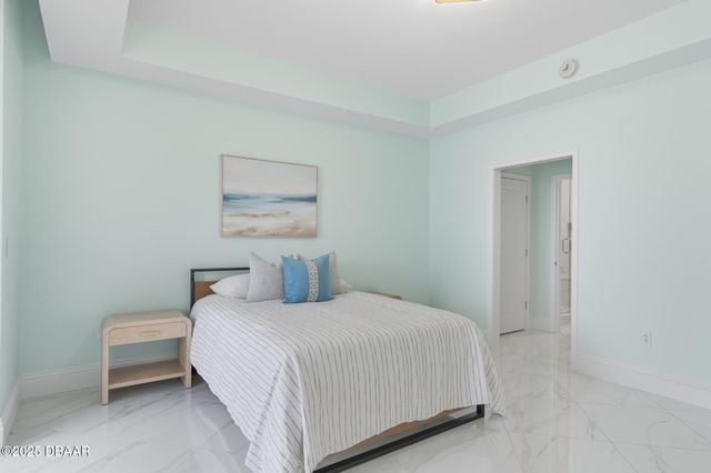 200 Ocean Crest Dr Apt 1111, Palm Coast, FL 32137