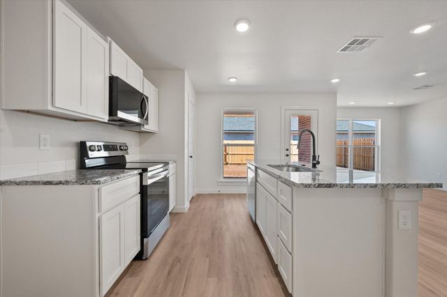 13901 Flint Avenue, Lubbock, TX 79423