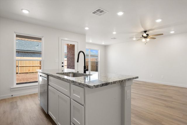 13901 Flint Avenue, Lubbock, TX 79423