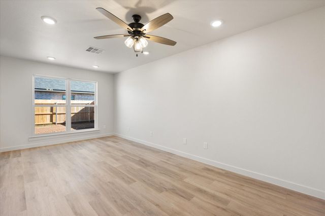 13901 Flint Avenue, Lubbock, TX 79423