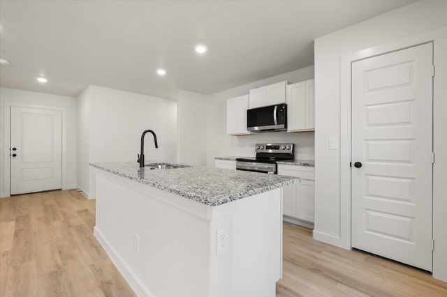 13901 Flint Avenue, Lubbock, TX 79423