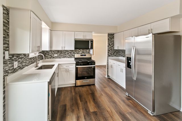 5916 W 127th Street, Alsip, IL 60803