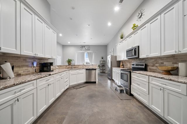 1102 Buena Vista, Big Spring, TX 79720