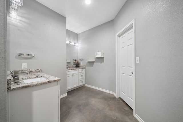 1102 Buena Vista, Big Spring, TX 79720