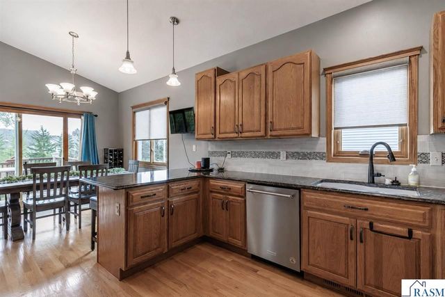 109 Cougar Drive, Mankato, MN 56001