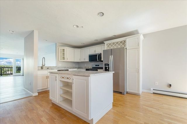 24 Highland Ter 2415, Plymouth, MA 02360
