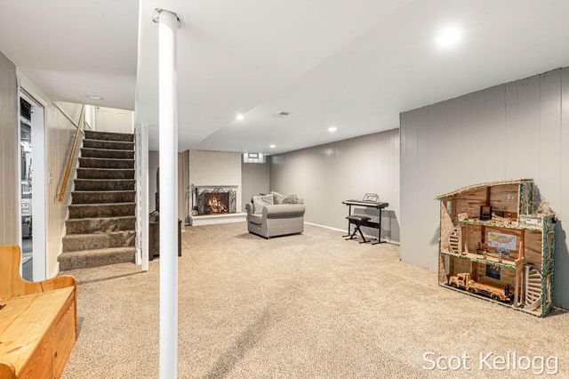 1426 Lewison Avenue Ne, City Of Grand Rapids, MI 49505