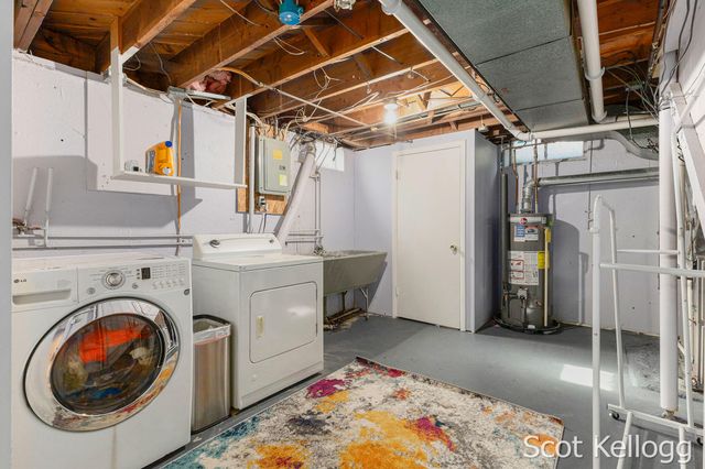 1426 Lewison Avenue Ne, City Of Grand Rapids, MI 49505