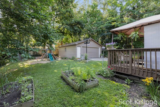 1426 Lewison Avenue Ne, City Of Grand Rapids, MI 49505