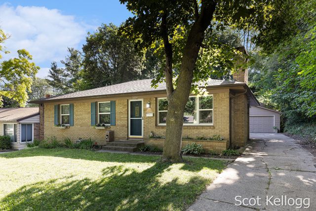 1426 Lewison Avenue Ne, City Of Grand Rapids, MI 49505