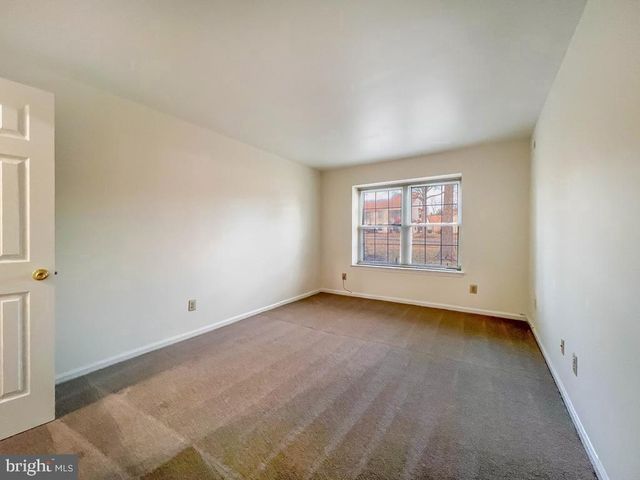 301 HOPKINS CT, Southampton, PA 18966