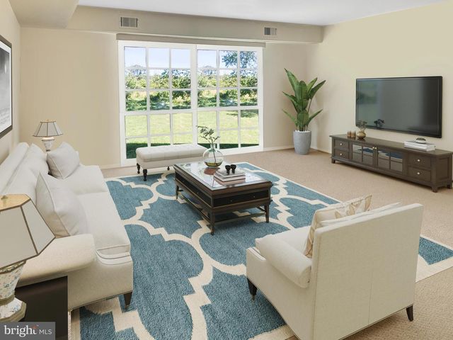 301 HOPKINS CT, Southampton, PA 18966