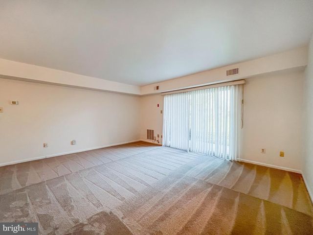 301 HOPKINS CT, Southampton, PA 18966