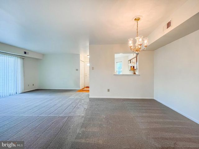 301 HOPKINS CT, Southampton, PA 18966