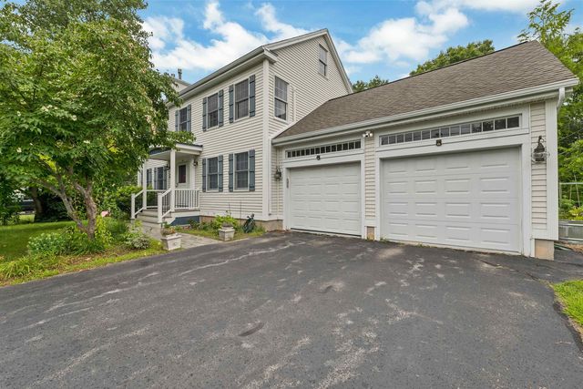 14 Viola Circle, Seabrook, NH 03874