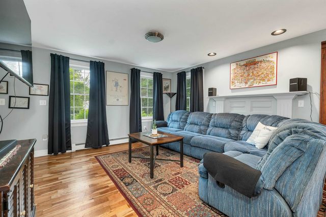 14 Viola Circle, Seabrook, NH 03874