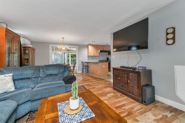 14 Viola Circle, Seabrook, NH 03874