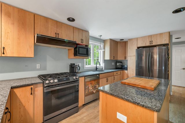 14 Viola Circle, Seabrook, NH 03874