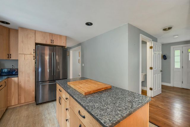 14 Viola Circle, Seabrook, NH 03874