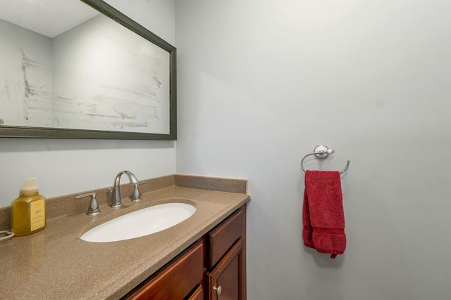 14 Viola Circle, Seabrook, NH 03874